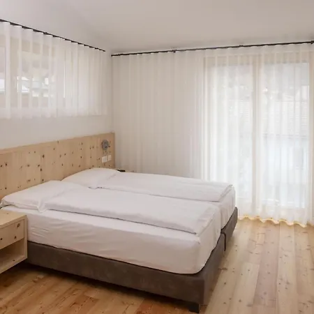 Chasa Helvetia Trai Apartment Mustair