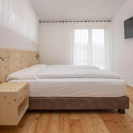 Chasa Helvetia Trai *