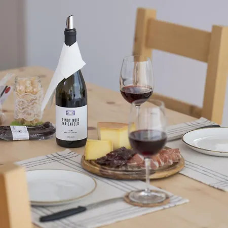 Chasa Helvetia Trai Lägenhet *