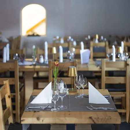 Chasa Helvetia Trai Lägenhet Müstair