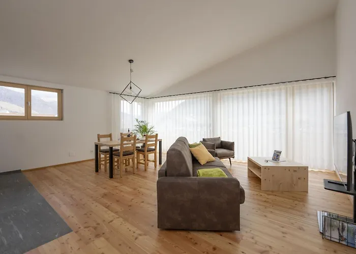 Chasa Helvetia Trai Apartman Müstair